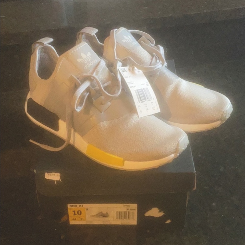 Adidas NMD_R1 Gray